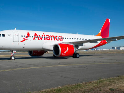 Avianca suspende vuelos al Reino Unido desde Colombia, por orden del presidente Duque