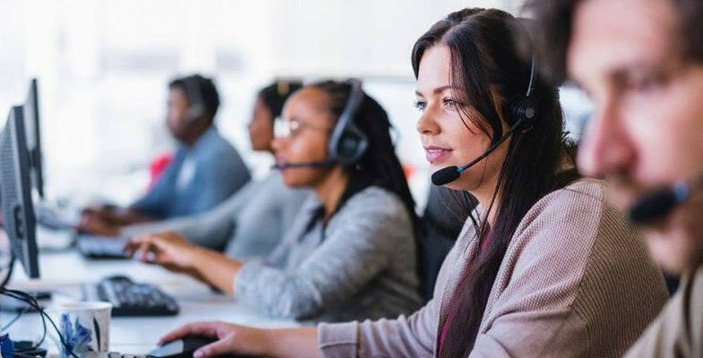 4.000 nuevas vacantes para mujeres ofrecen los sectores de call center y BPO